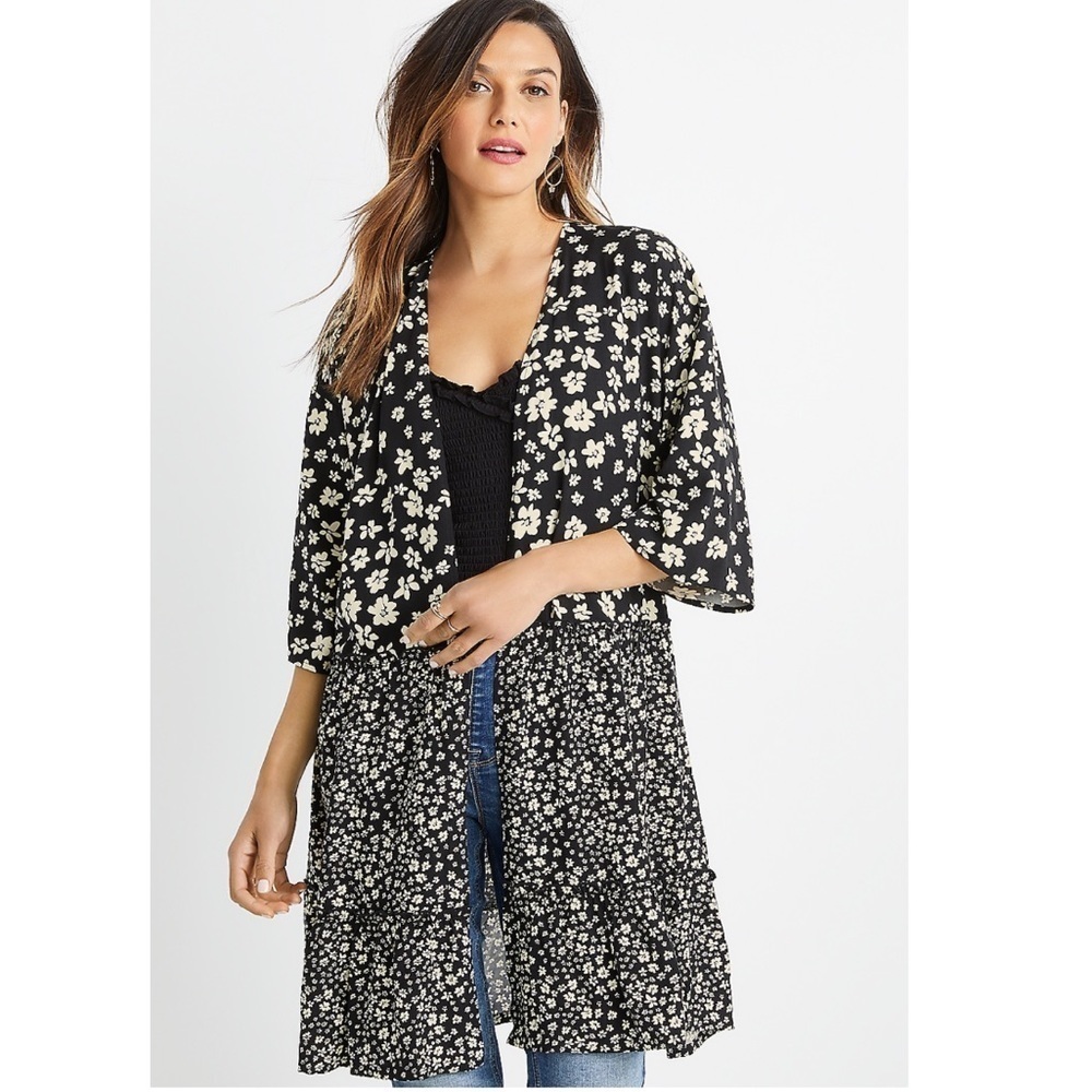 Maurices Floral Daisy Tiered Kimono Women’s Size S Black White Lightweight